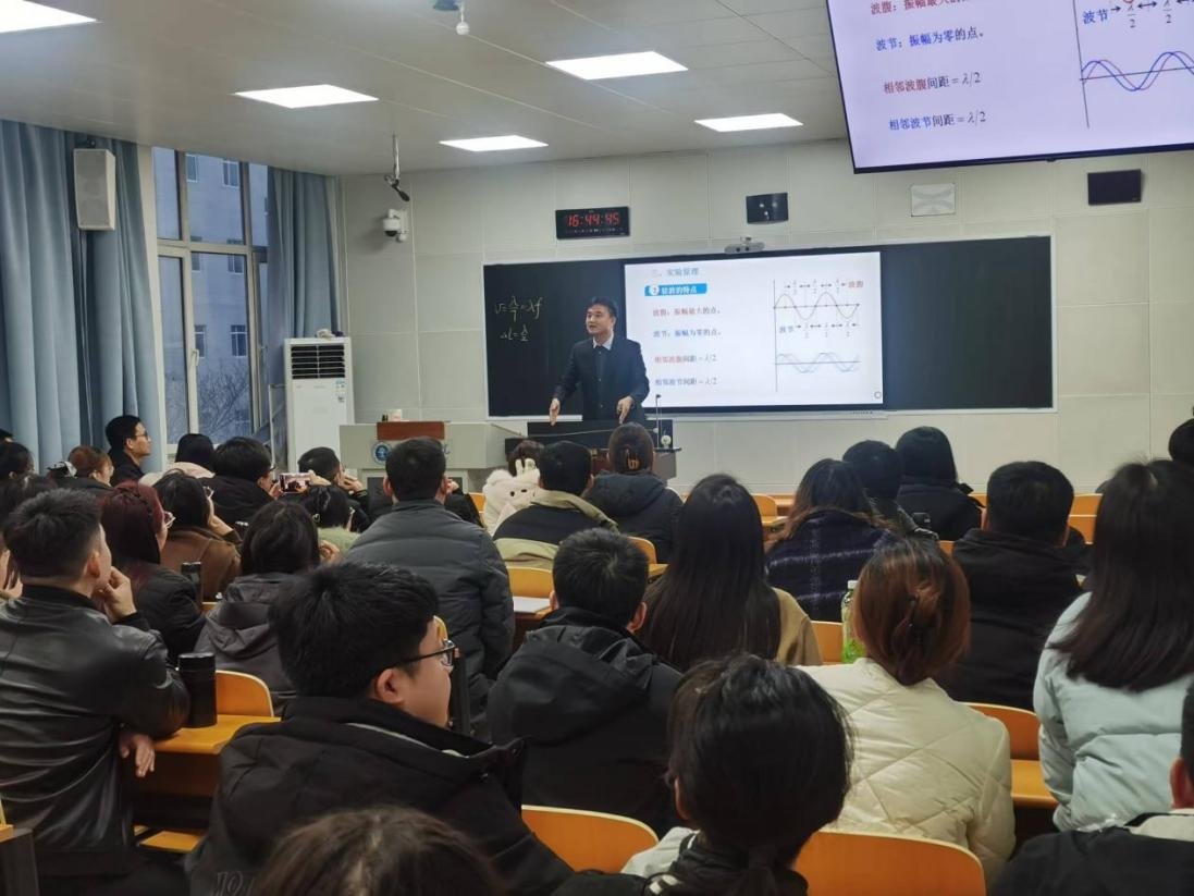 在观摩活动开始前